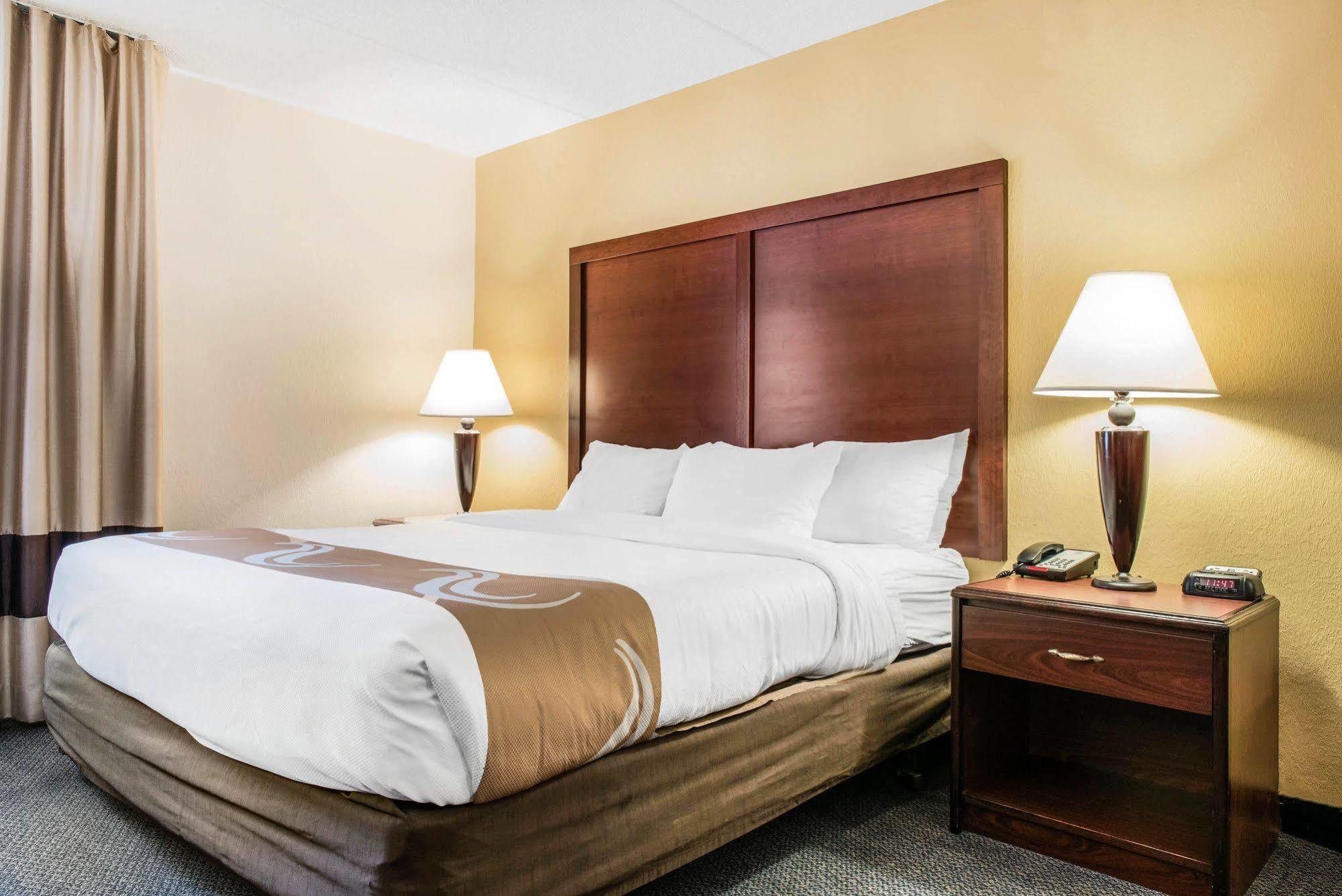 Quality Inn & Suites Zanesville Exterior foto